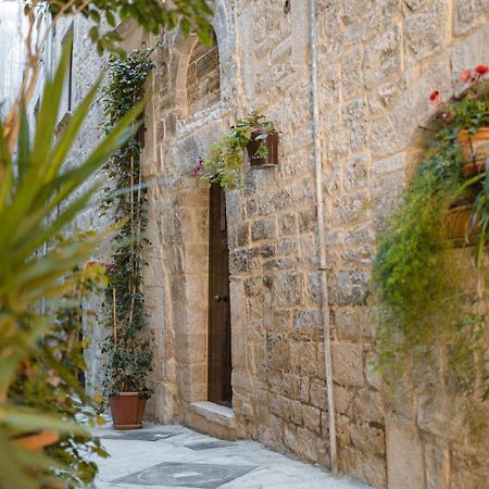 La Piccola Torre Hotell Bisceglie Eksteriør bilde