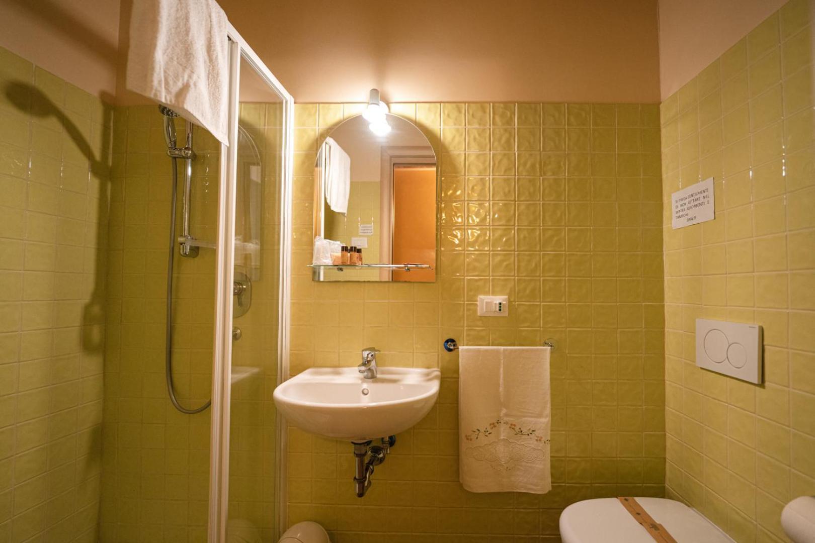 La Piccola Torre Hotell Bisceglie Eksteriør bilde