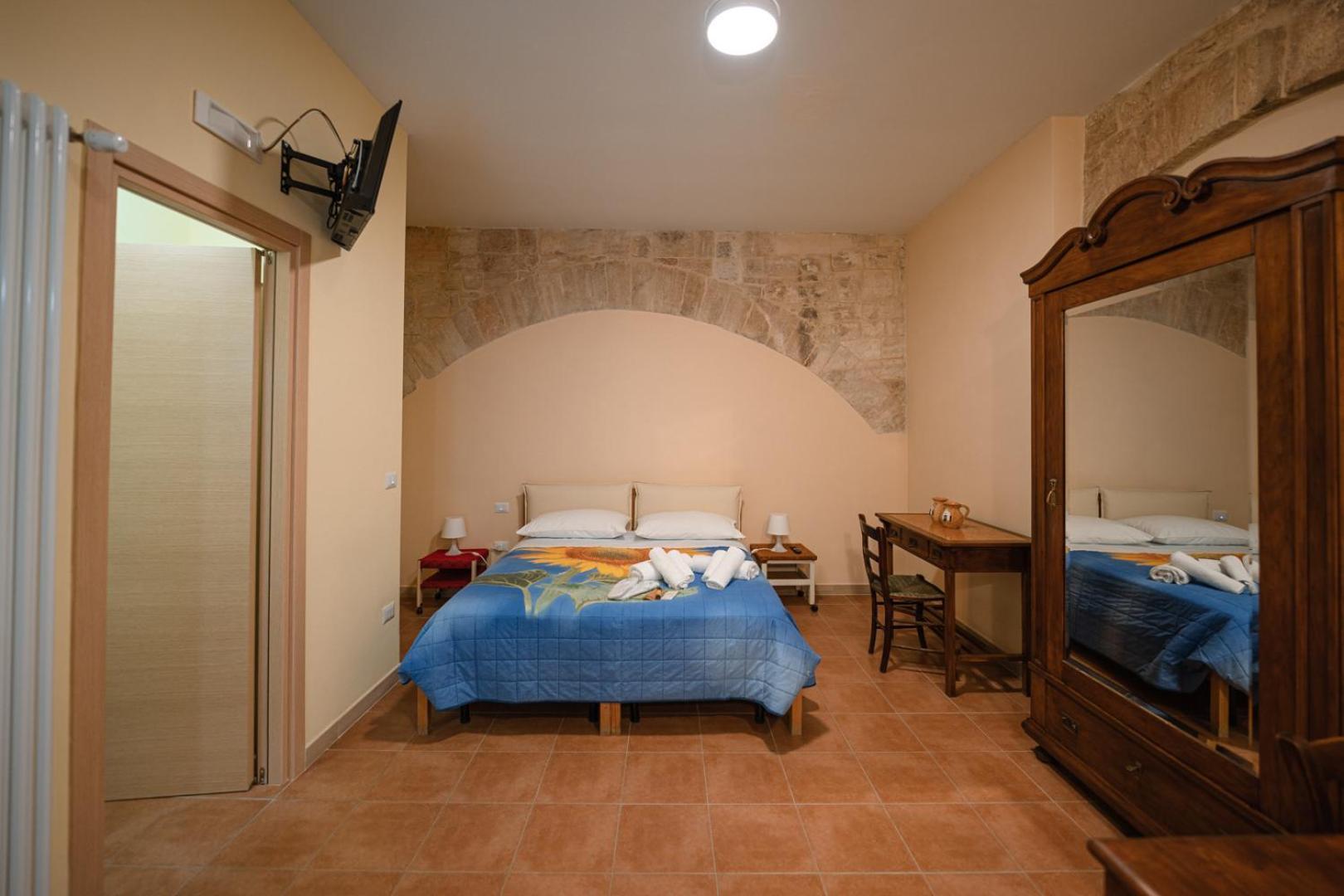 La Piccola Torre Hotell Bisceglie Eksteriør bilde
